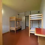 Youth Hostel *