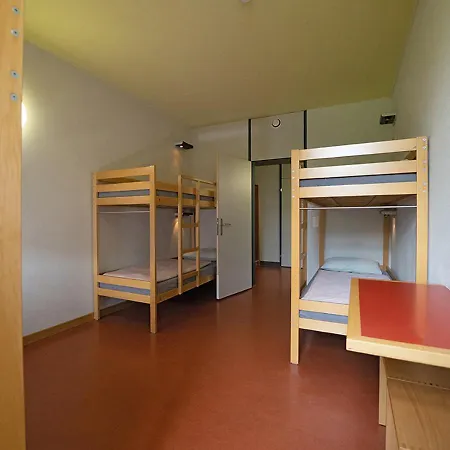 Youth Hostel *